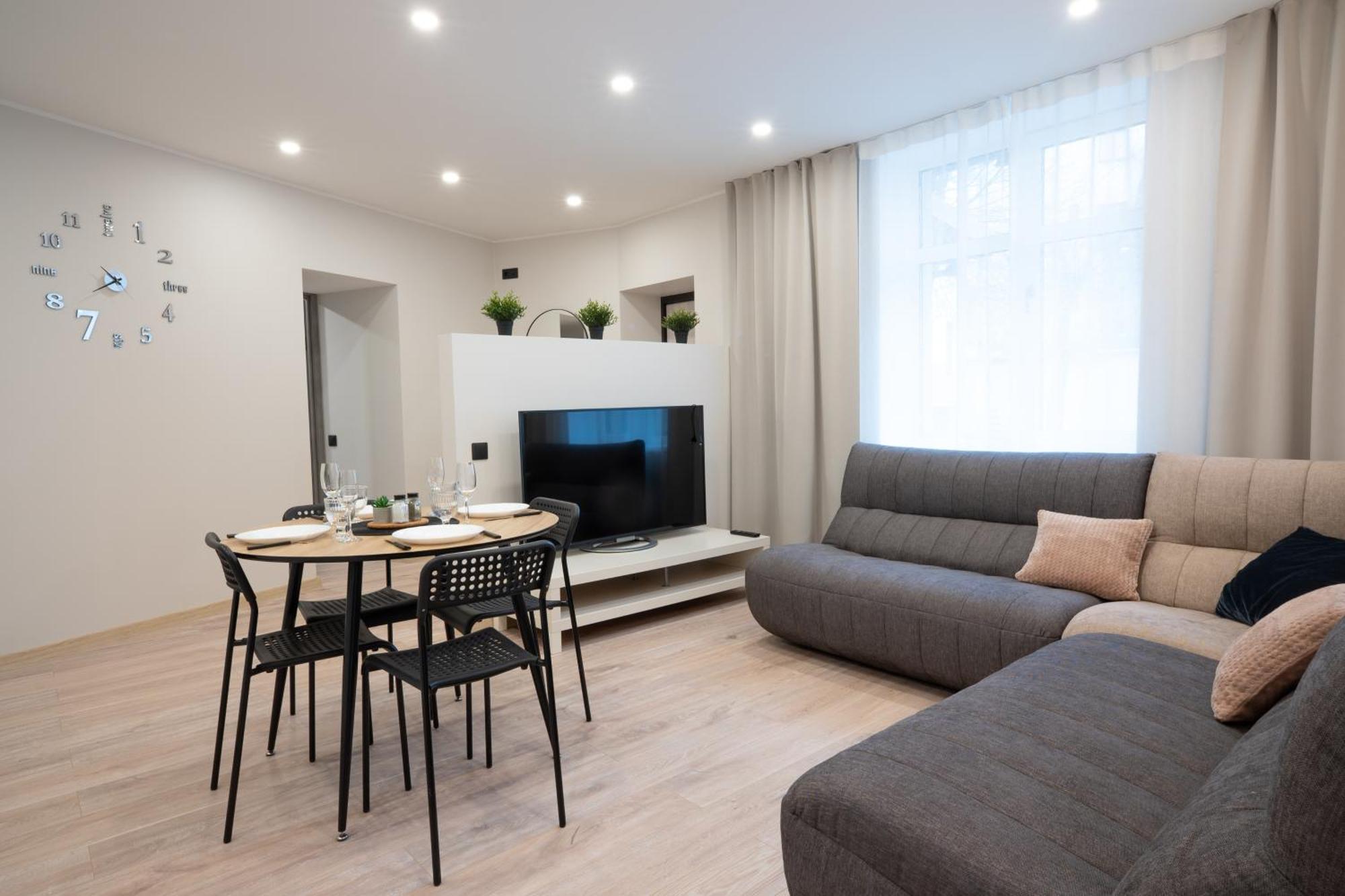 Friends And Family Vacation Apartments Riga Exterior foto